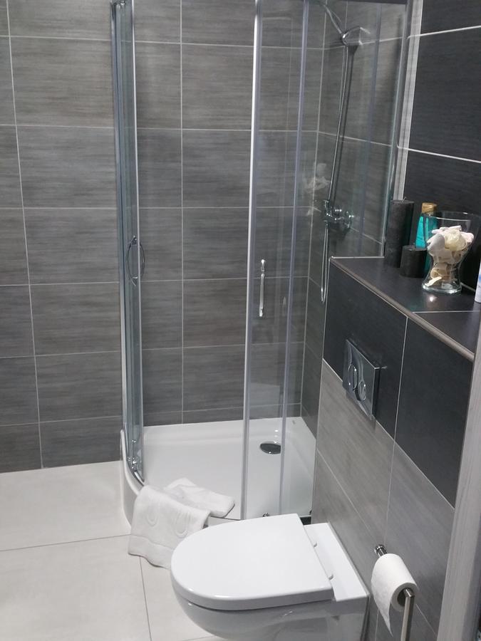 Kaktus Guest House 2 วอร์ซอ ภายนอก รูปภาพ