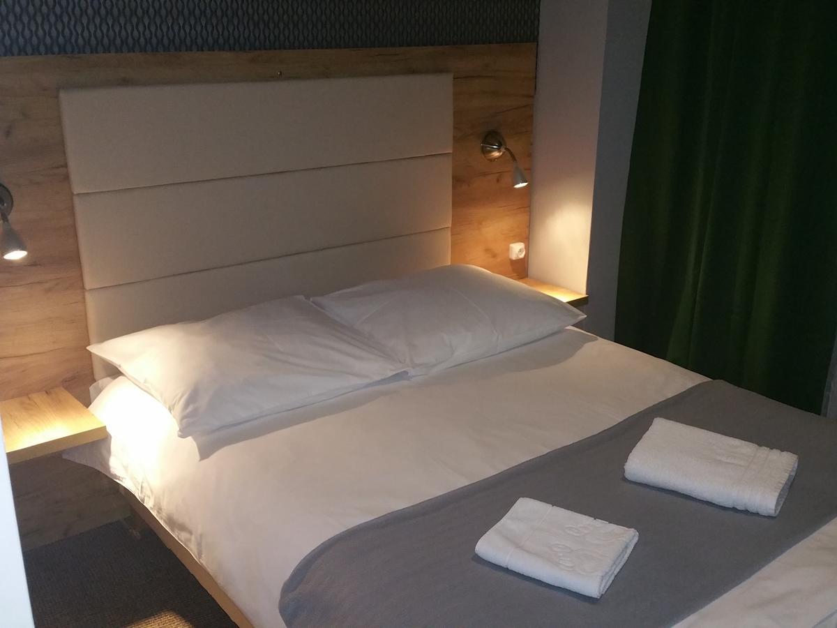 Kaktus Guest House 2 วอร์ซอ ภายนอก รูปภาพ